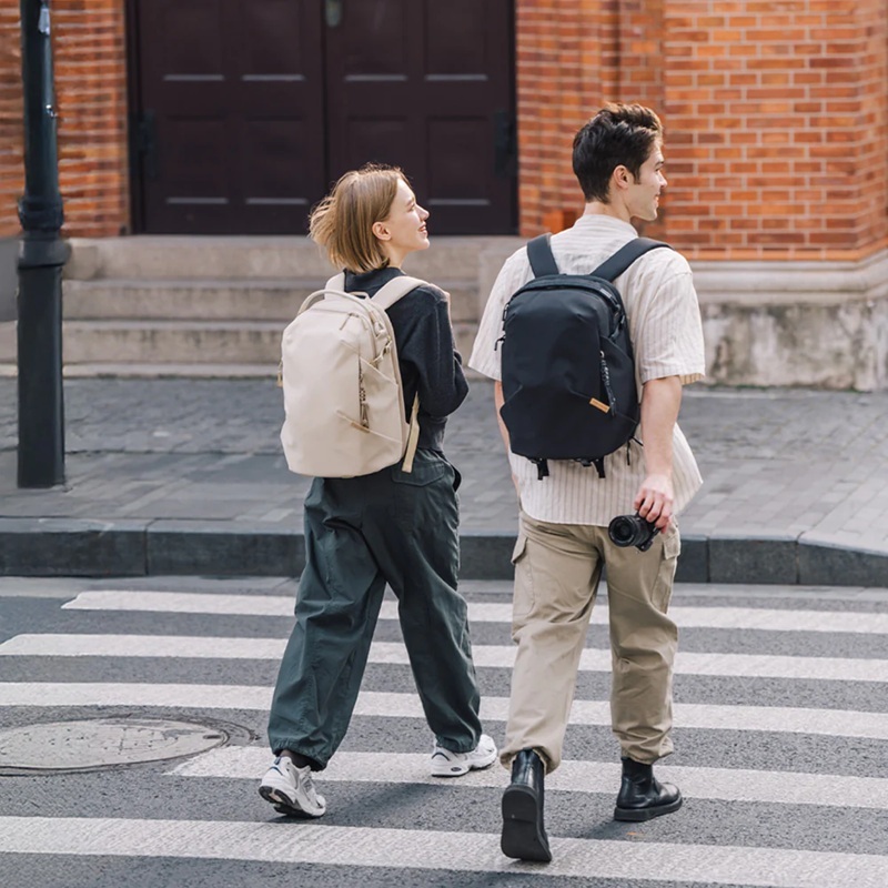 PGYTECH OneGo Lite Backpack 22L (Black / Cream / Green)