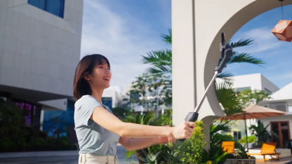 DJI Osmo Mobile 8 Smartphone Gimbal Stabilizer