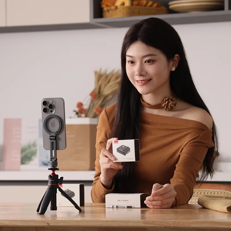 Ulanzi MA07 Maglock 1/4 Cold Shoe Phone Mount (M084)