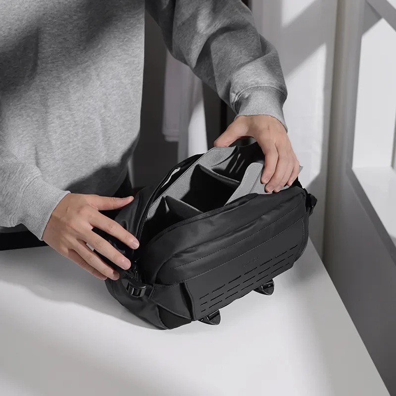 Ulanzi AB02 Outdoor Messenger Bag 9L (B122)