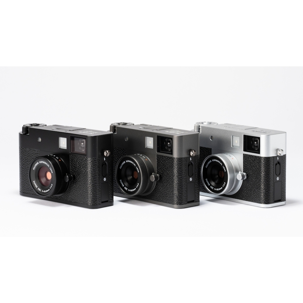 Fujifilm X half Compact Digital Camera (Black / Charcoal Silver / Silver)