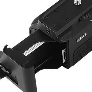 Meike MK-A6600 Pro Battery Grip with Wireless Remote Control (For Sony Sony A6600)