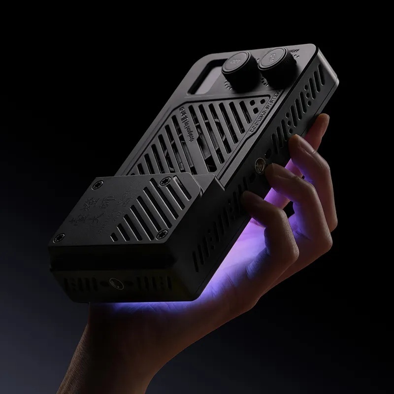 Ulanzi P40 40W Pocket RGBWW Video Light (L130)