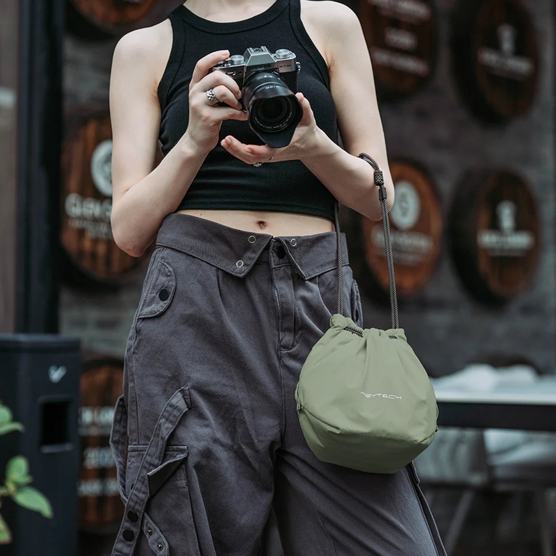 PGYTECH OneGo Drawstring Bag – (Midnight / Forest / Ivory)