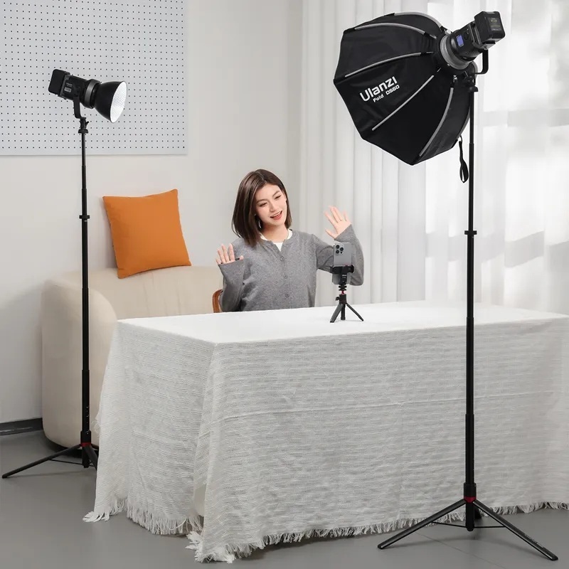 Ulanzi AT-05 2M Heavy Duty Foldable Light Stand (T083)