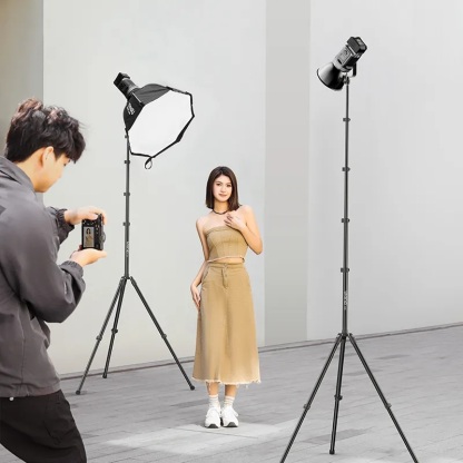 Ulanzi T270 2.7M Light Stand (T097)