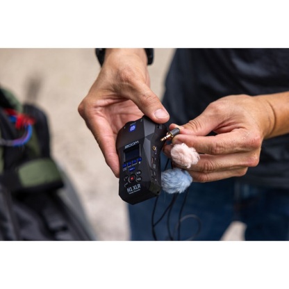 Zoom H1 XLR 32 Bit 2-Track Handy Recorder