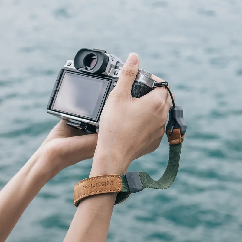 Falcam Maglink Quick Magnetic Buckle Camera Wrist Strap (Grey / Blue / Green)