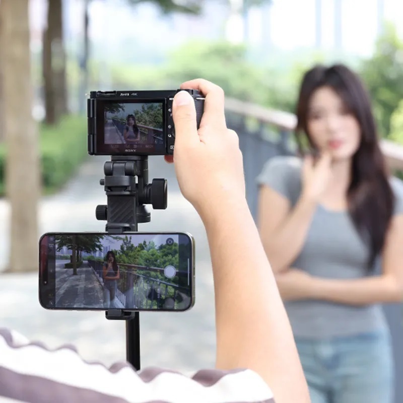 Ulanzi MT-78 Quick-Release Tripod with Cold Shoe Mount (T077GBB1)