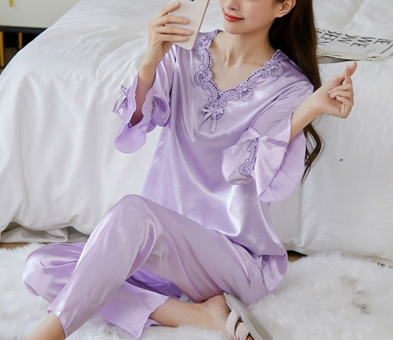 Korean style comfortable silk pajamas set