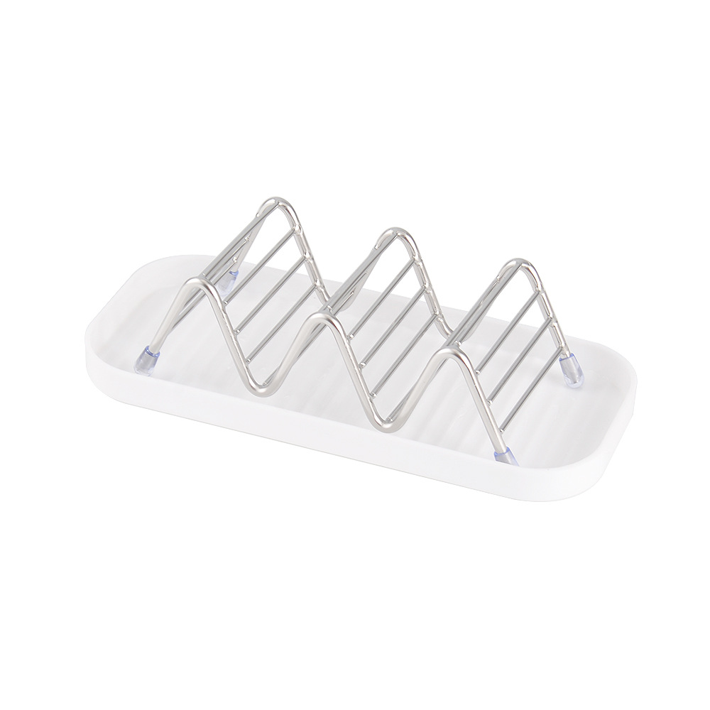 W-shaped soap holder