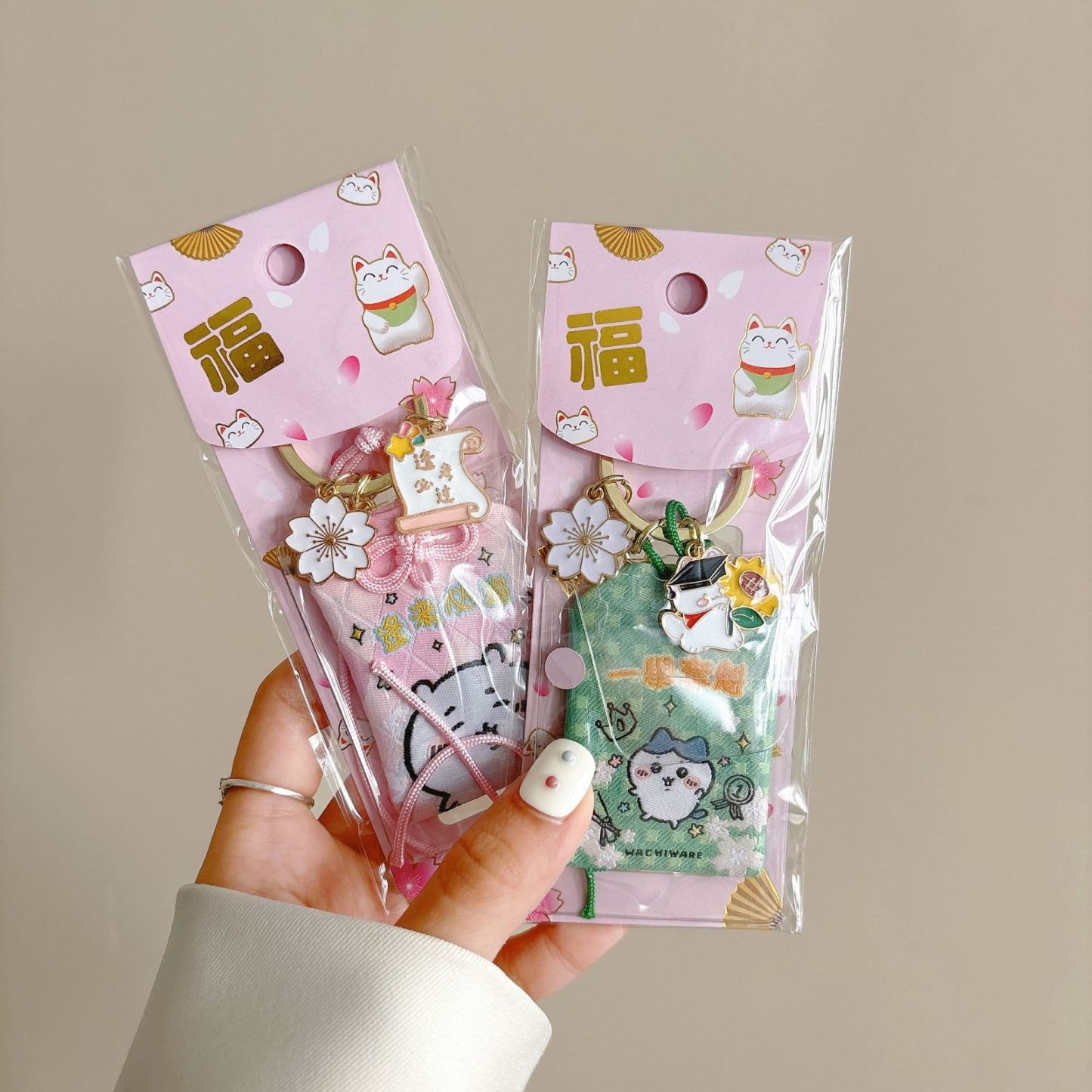 吉伊卡哇 Chiikawa 刺繡御守掛包｜可愛角色隨身小包・動漫周邊