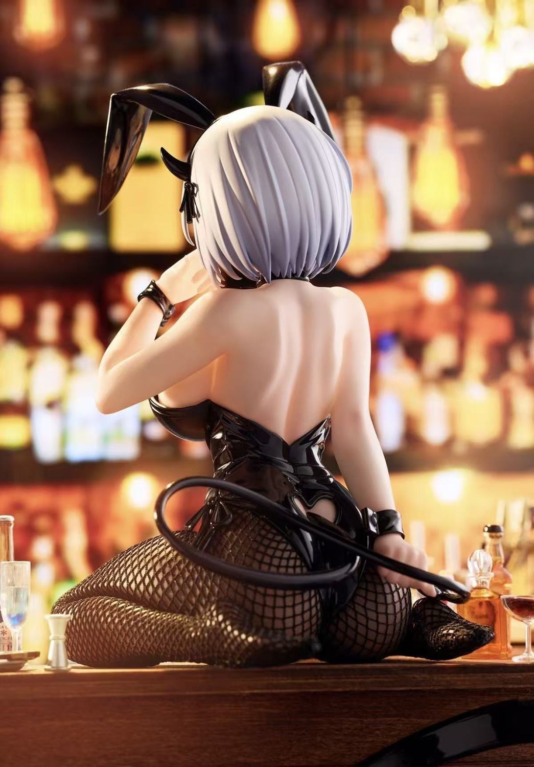 跪姿 乃乃兔女郎 GK-CASEZONE