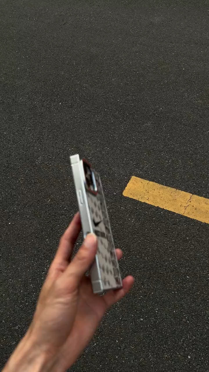 耐克方形鐳射標籤全包手機殼