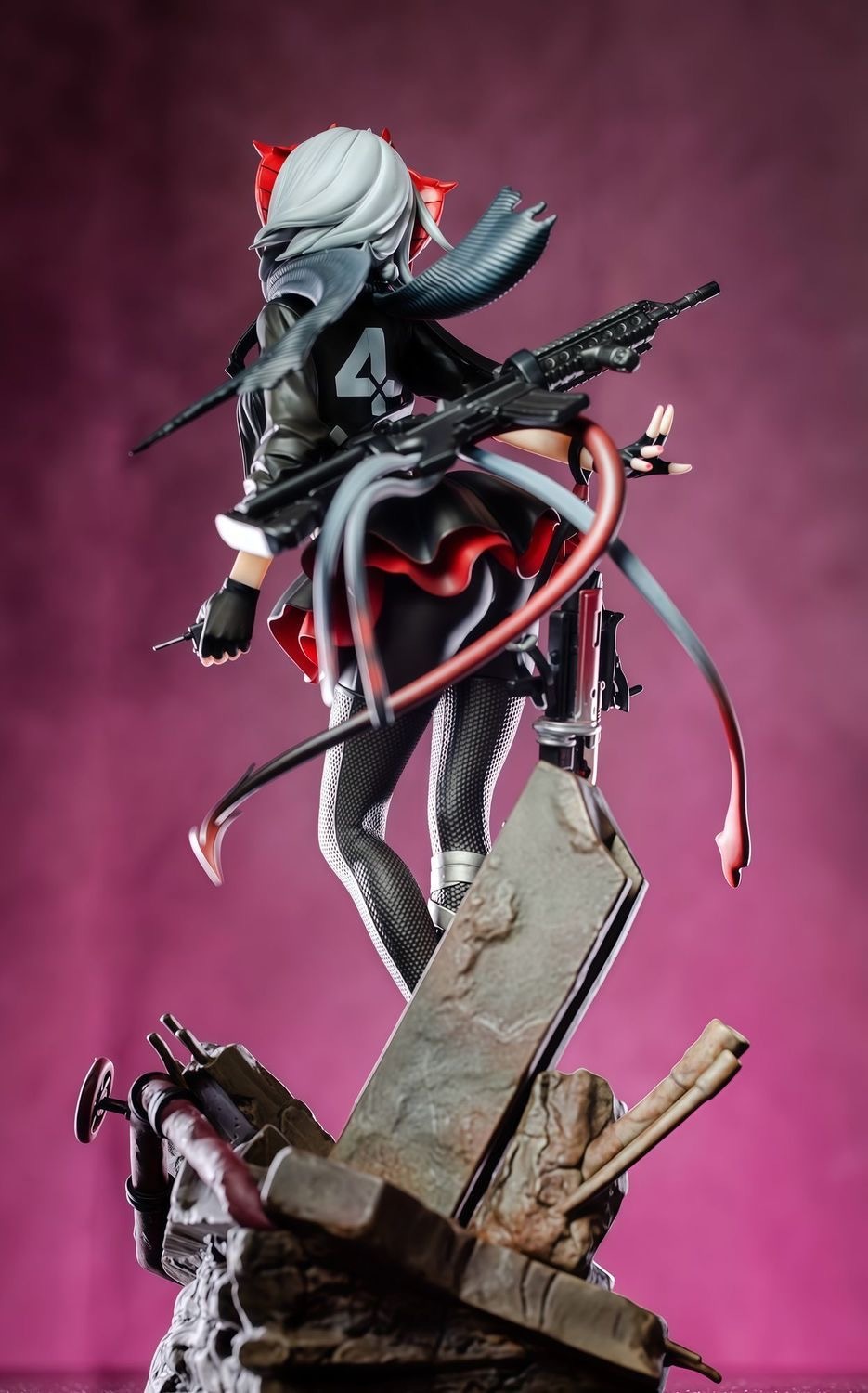 明日方舟 W 武裝 薩卡茲傭兵 1/7