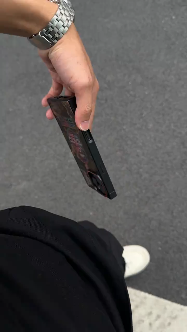 猿人頭方形電鍍磨砂黑色手機殼