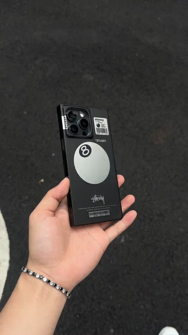 斯圖西絲印磁吸磨砂手機殼