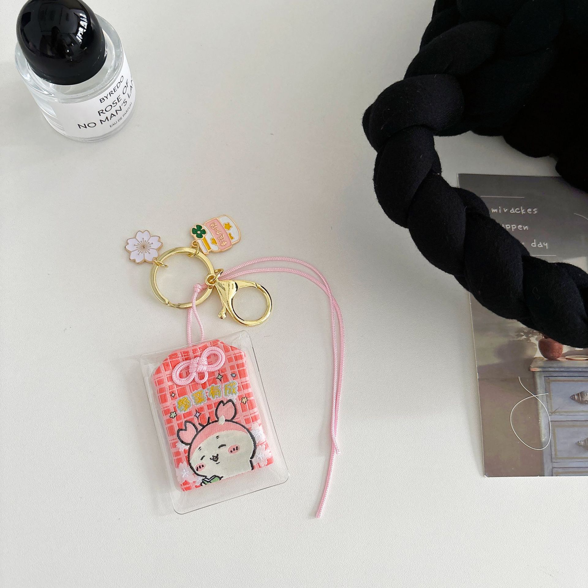 吉伊卡哇 Chiikawa 刺繡御守掛包｜可愛角色隨身小包・動漫周邊