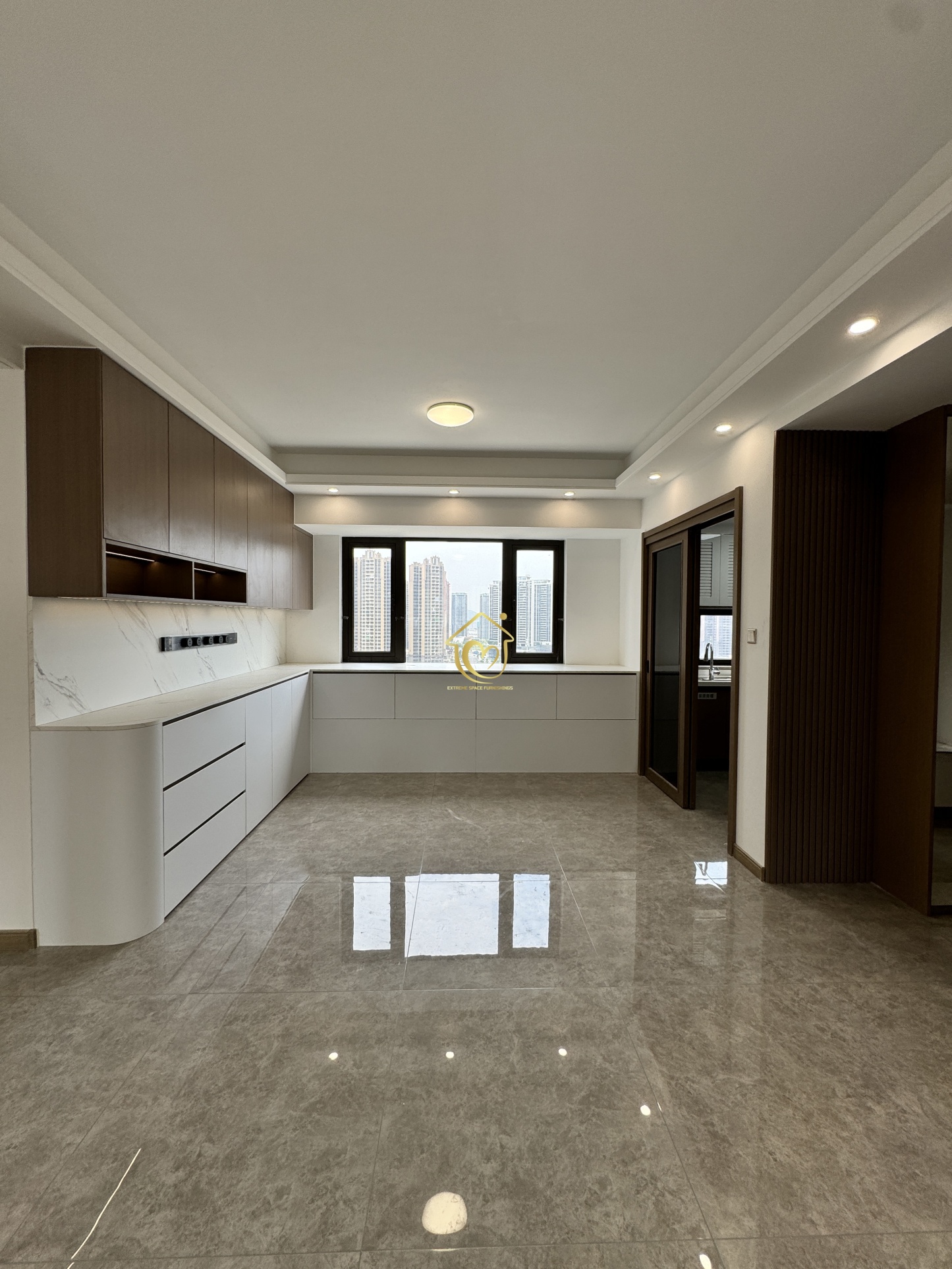 Real shoot case003-Extreme Space Furnishings