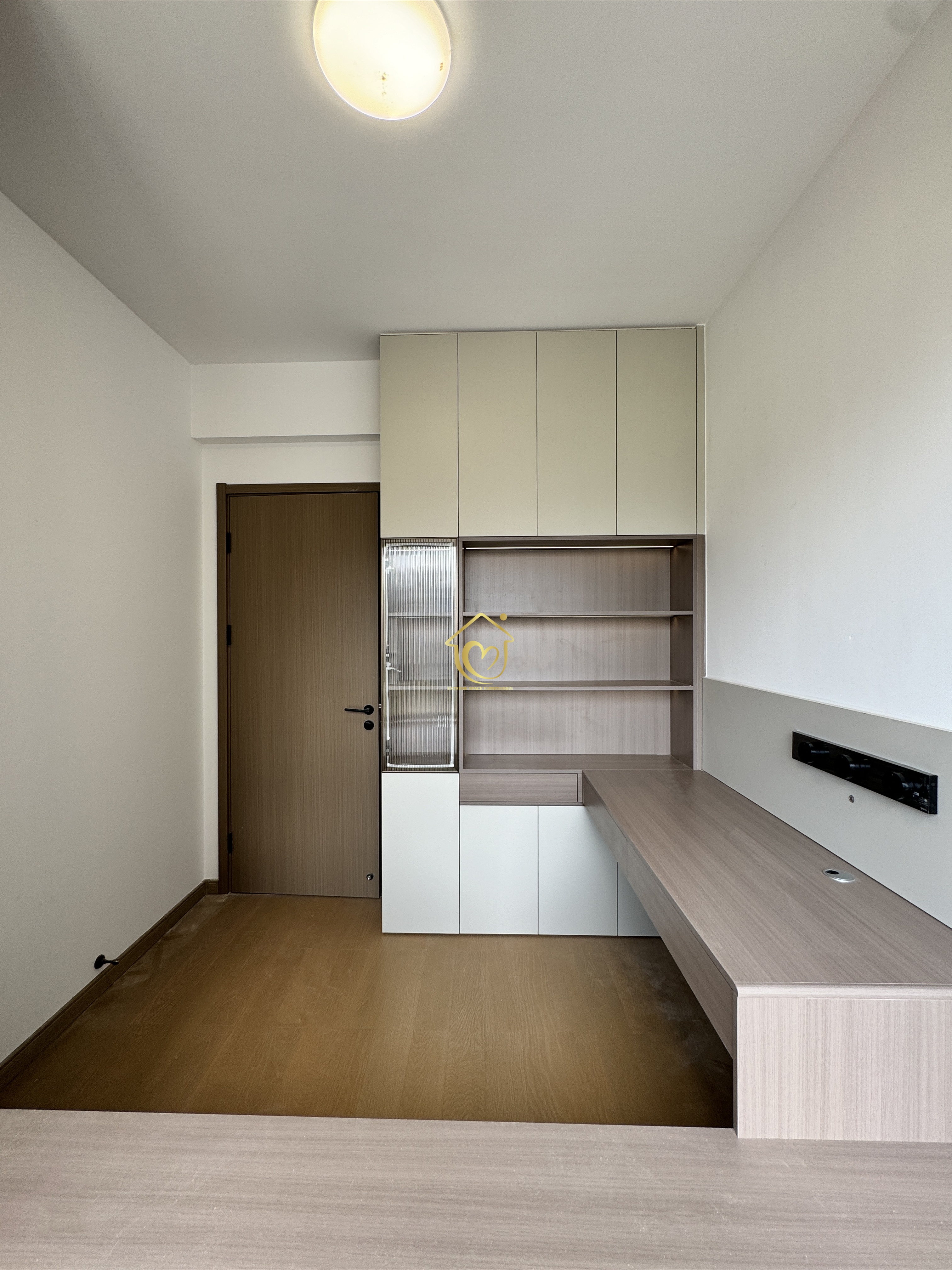 Real shoot case003-Extreme Space Furnishings