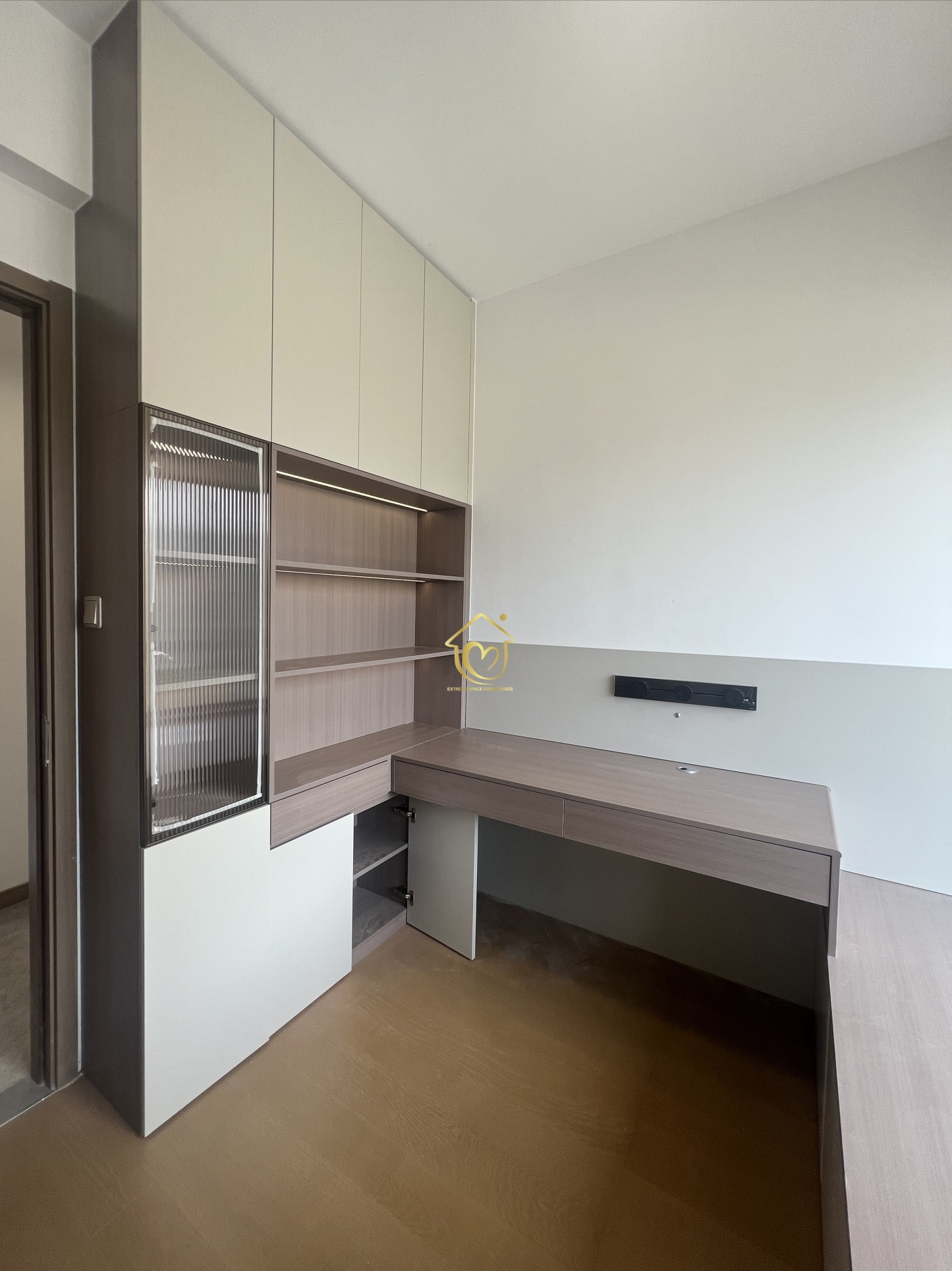 Real shoot case003-Extreme Space Furnishings