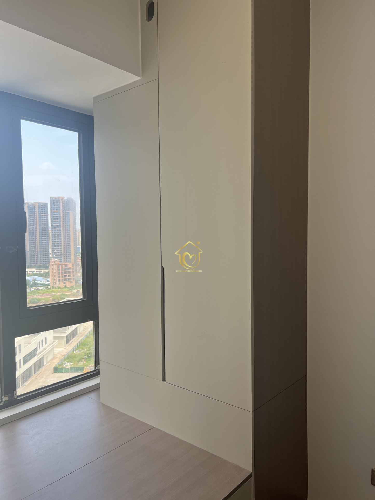 Real shoot case003-Extreme Space Furnishings