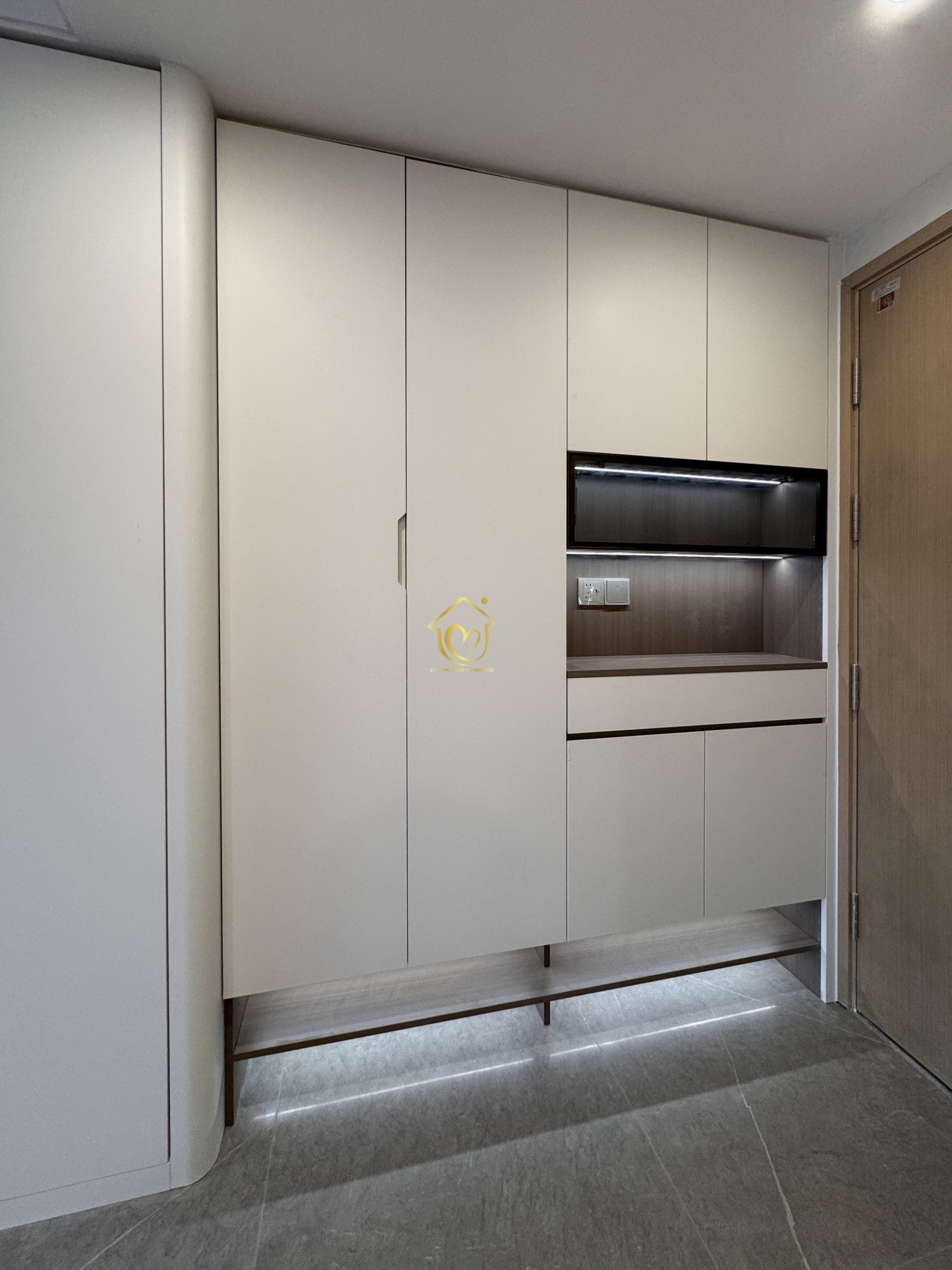 Real shoot case002-Extreme Space Furnishings