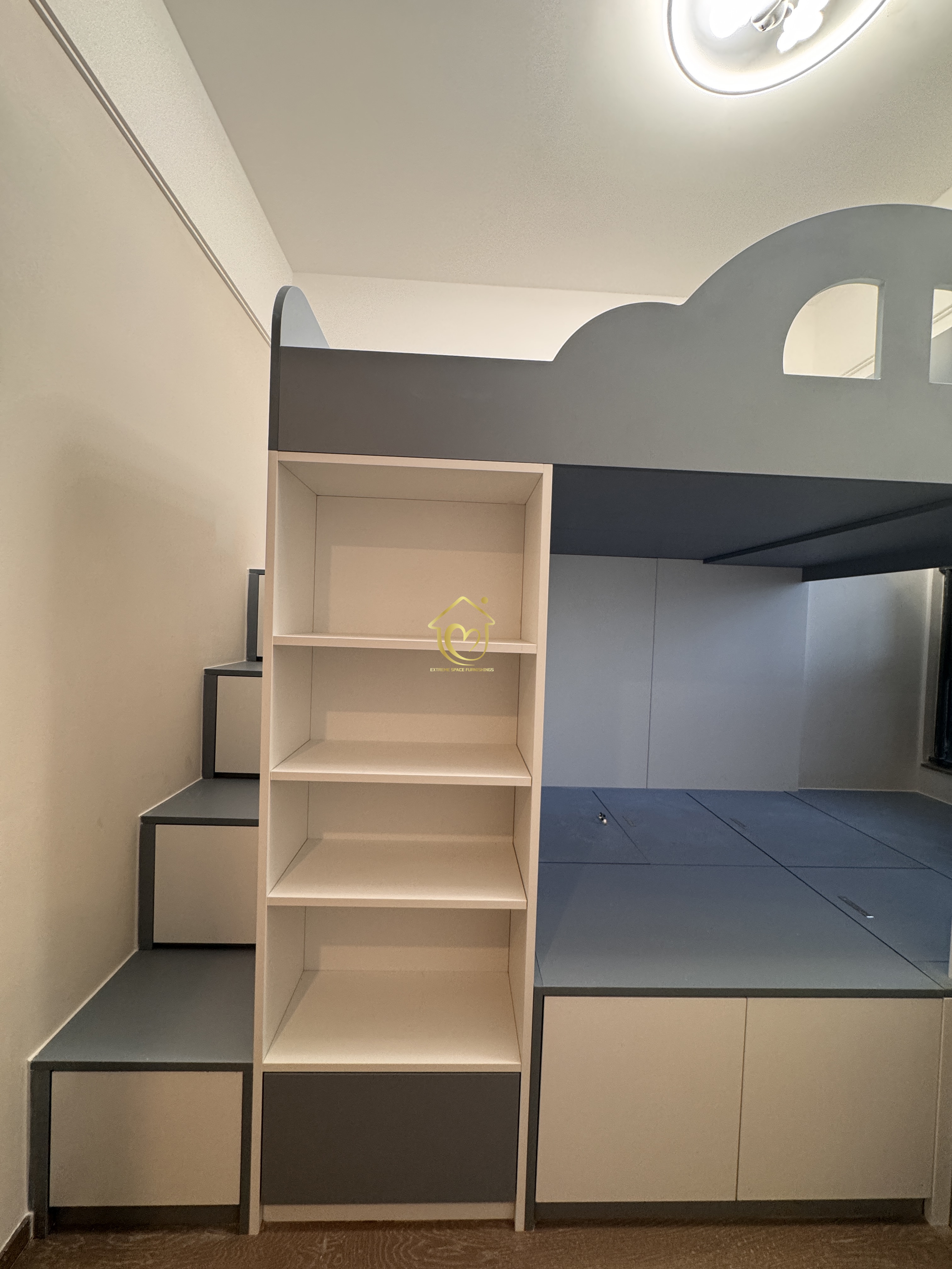 Real shoot case002-Extreme Space Furnishings