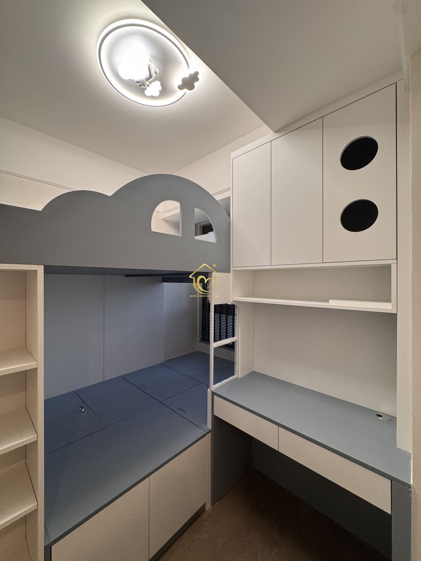 Real shoot case002-Extreme Space Furnishings