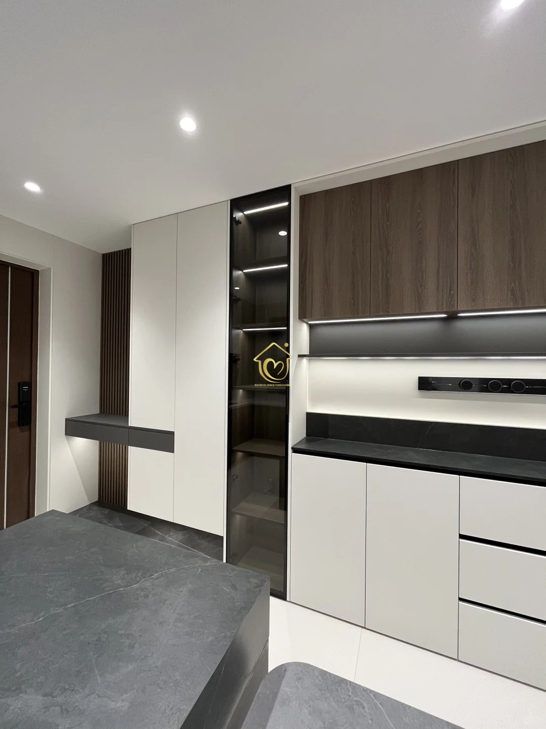 Real shoot case006-Extreme Space Furnishings