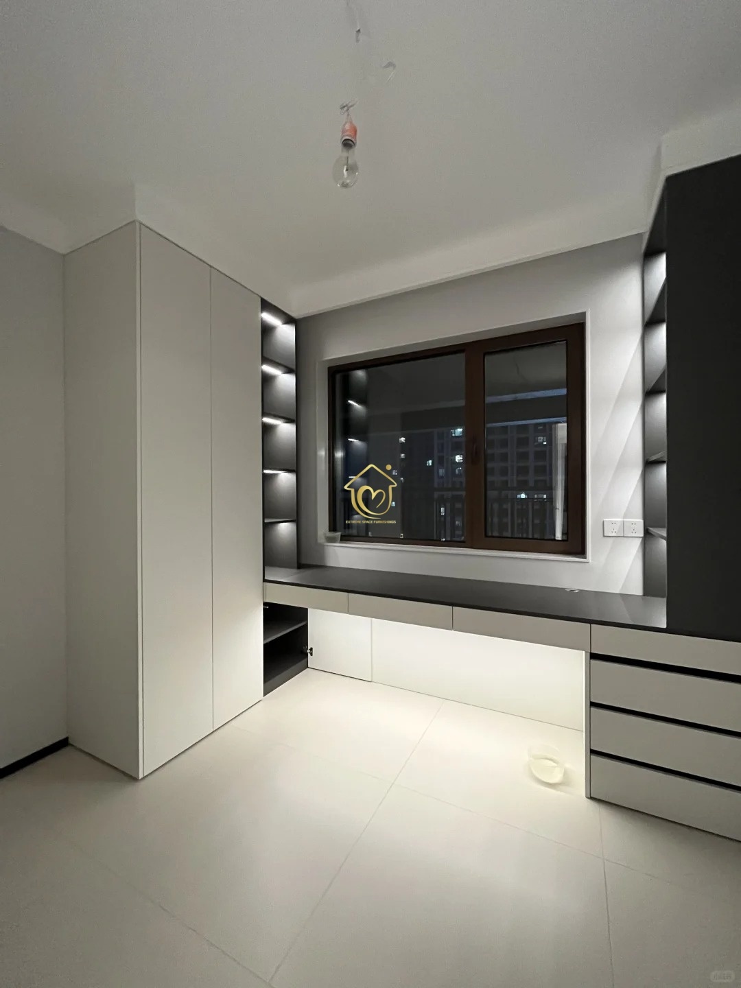 Real shoot case006-Extreme Space Furnishings