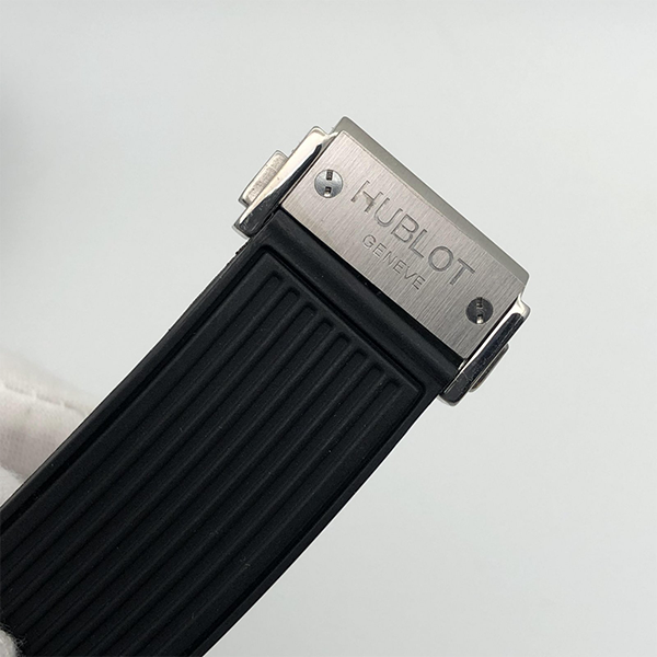 빅뱅 411.NM.1170.RX 45MM