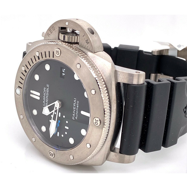 루미노르 Submersible 1950 Three Days Automatic Titanio PAM01305 47mm 시계