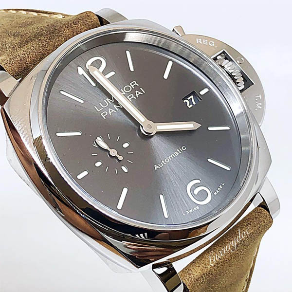 루미노르 듀 쓰리 데이즈 오토매틱 Acciaio PAM00904 42mm 시계