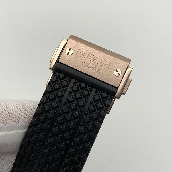 빅뱅301. PB.131.RX 44 밀리미터