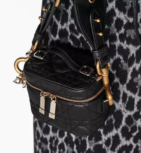 LADY DIOR 마이크로 세면대