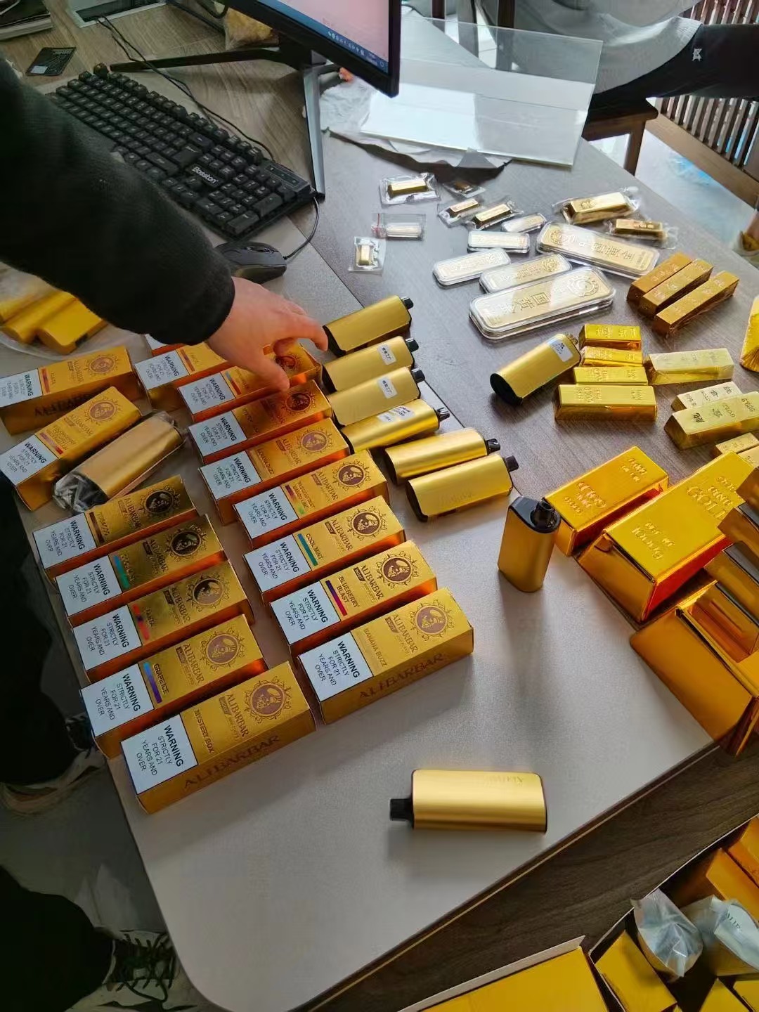 Discover the Alibarbar Ingot 9000 Puffs: Wholesale Vaping for Every Shop-AUVAPING
