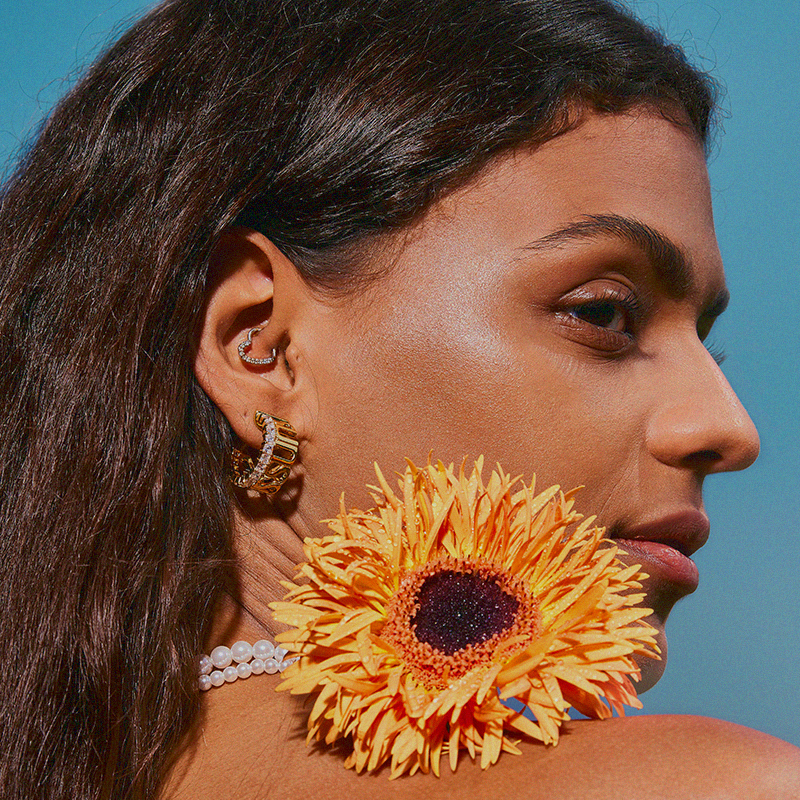 SOLAR C-Hoop Earrings