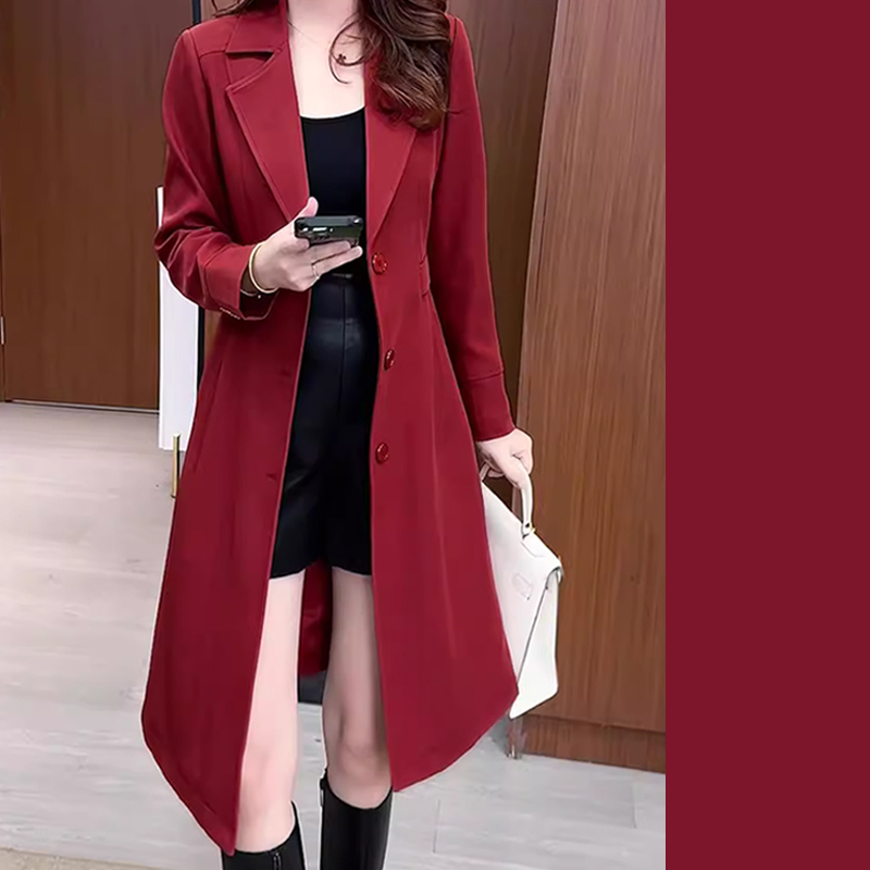 เสื้อโค้ทกันหนาวผู้หญิงแบบยาวปานกลาง