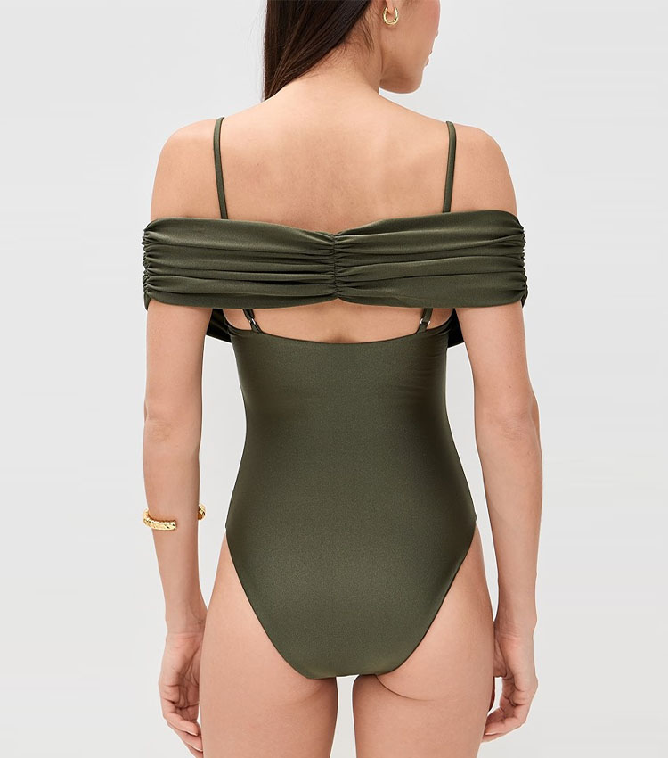 Off Shoulder Solid color Swimsuit Set(s)