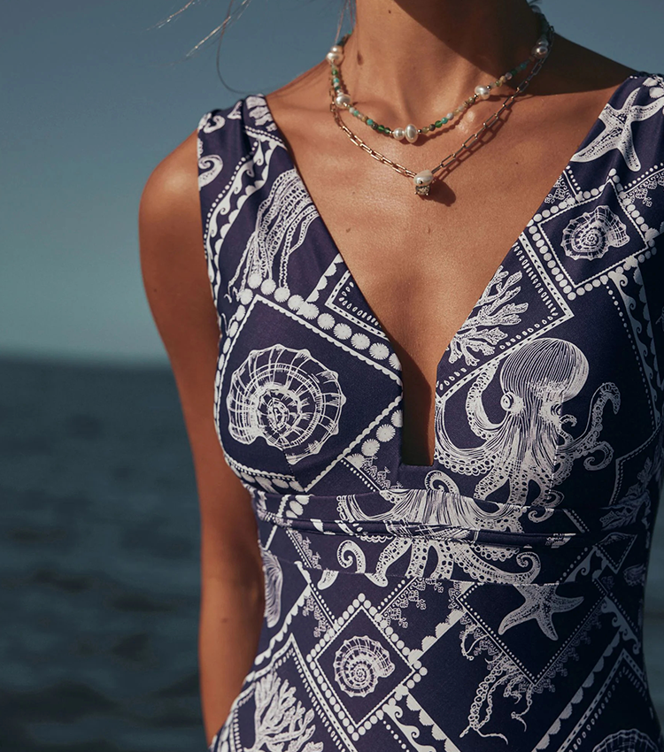 TT5 Swimsuit set(s)
