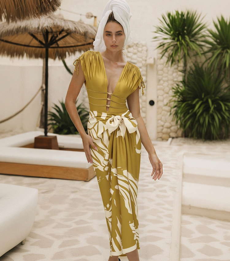 Glow Multiple Ways to Style Swimsuit Set(s)