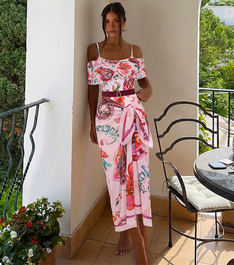 Off-shoulder Pink Paisley Print Swimsuit Set(s)