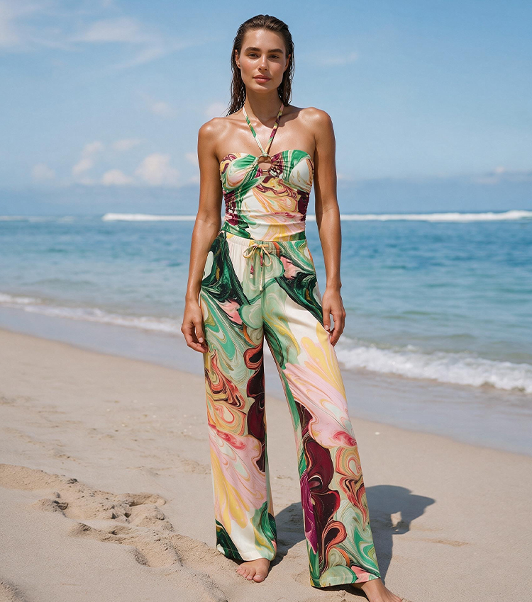 Halter-neck Red and Green Gradient Print Swimsuit set(s)