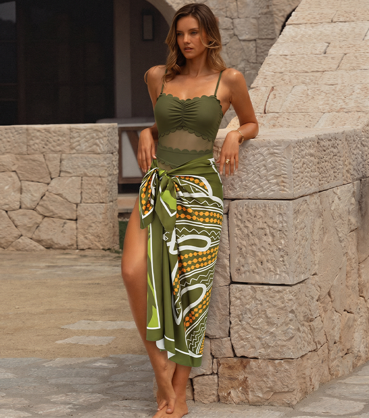 TT2 Swimsuit set(s)