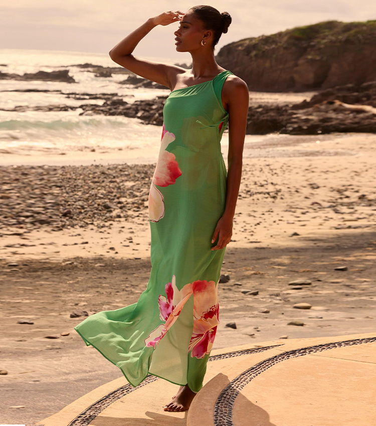 One Shoulder Green & Red Color Blocking Swimsuit Set(s)