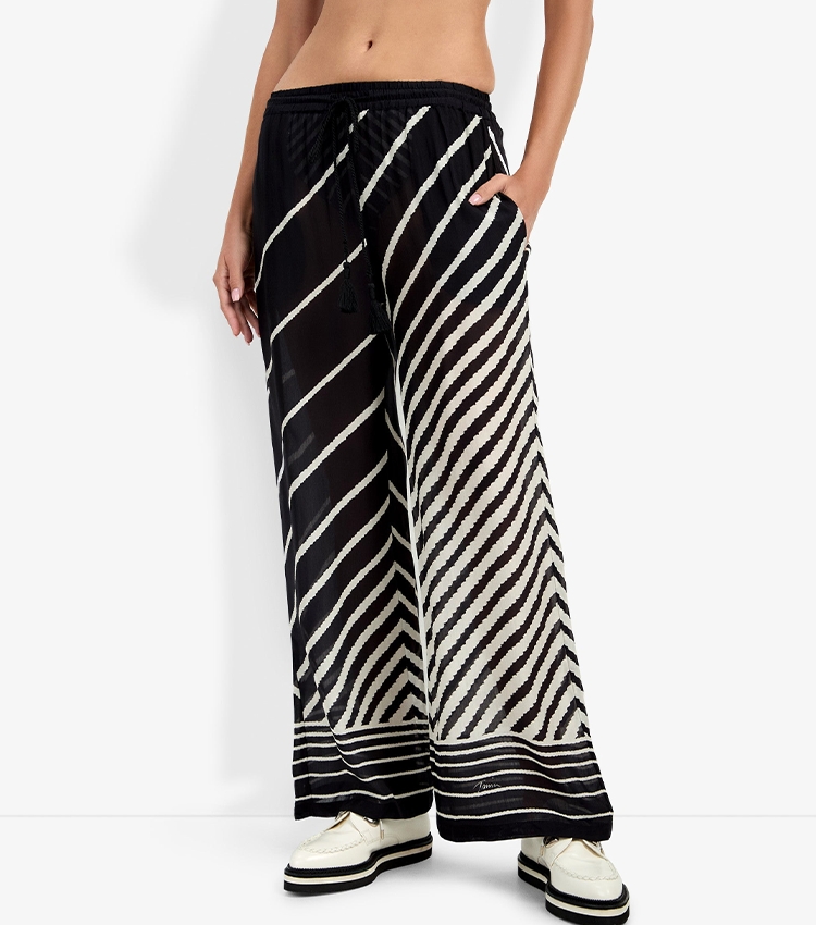 Black and White Striped Print Swimsuit set(s)
