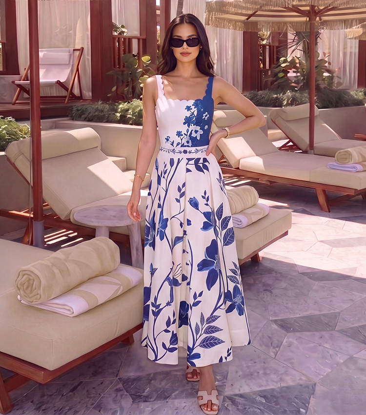 Blue & White Floral Print Swimsuit Set(s)
