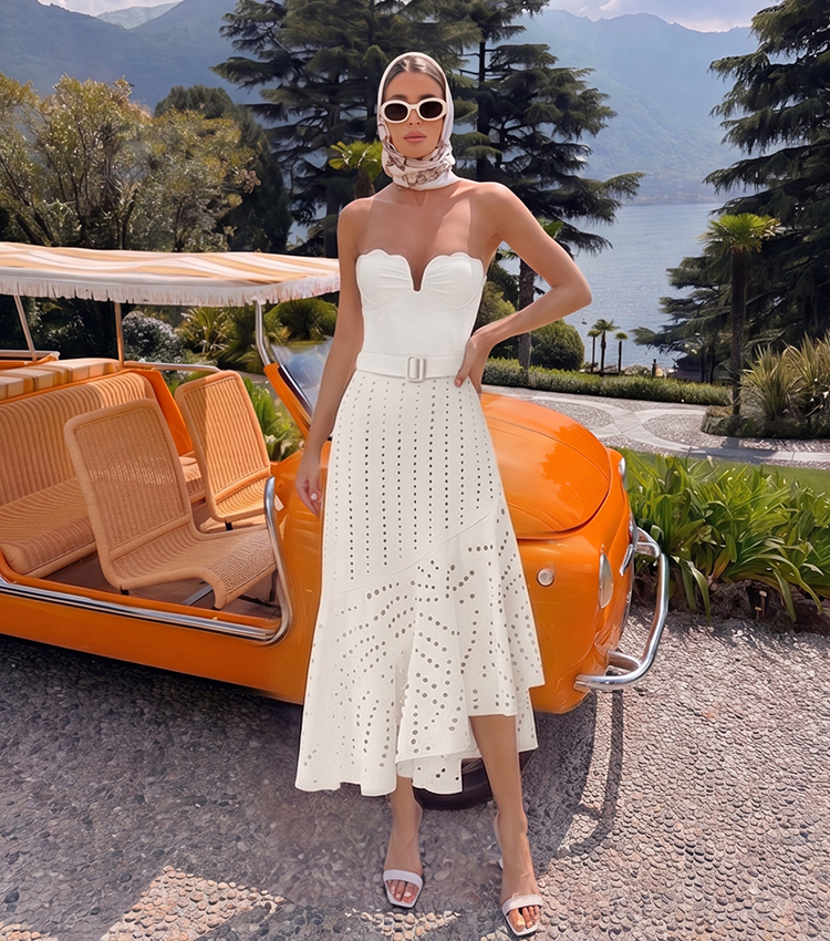 Detachable Shoulder Straps White Color Laser Cutting Swimsuit Set(s)