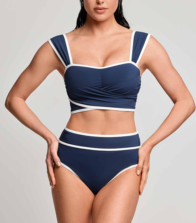 TT7 Swimsuit set(s)